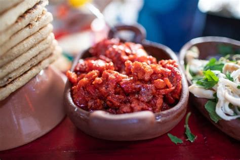 Chicharr N Prensado La Receta Tradicional Para Preparar Este Platillo