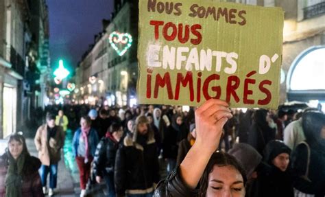 Plusieurs Manifestations Contre La Loi Immigration En France