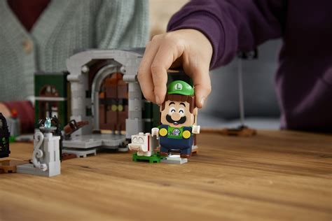 Photos Of The Lego Super Mario Luigis Mansion Sets