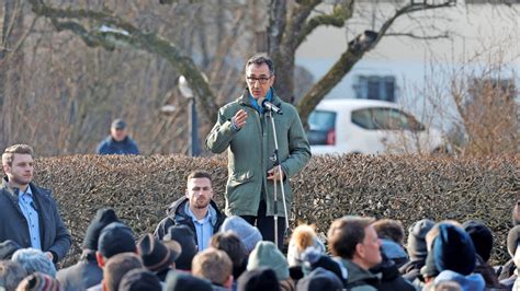 Cem Zdemir Warnt Bei Bauernprotesten Vor Verh Ltnissen Wie In Den Usa