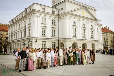 Zatańczyliśmy walca z filmu Noce i dnie V Liceum Ogólnokształcące