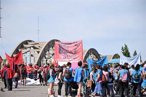 El corte total de los puentes que unen Cipolletti con Neuquén en 11