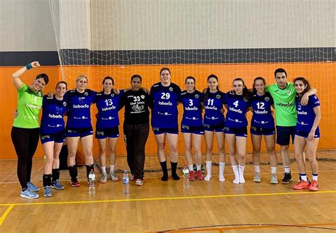 L Handbol Club Perelló acaba la temporada superant el Sant Boi B 30 23