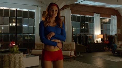 Melissa Benoist Desnuda En Supergirl