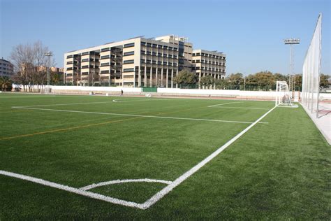 El Ayuntamiento de Burjassot mejora el alumbrado del campo de fútbol