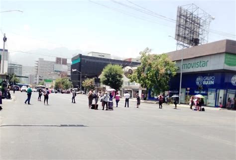 Protestan Comerciantes Y Colapsan Vialidad En El Centro De Monterrey