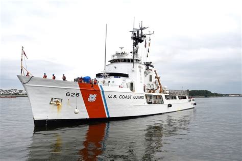 Uscgc Dependable Returns From Florida Straights Patrol Seawaves Magazine