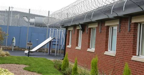 HMP Lowdham Grange 'high risk' prisoner attacked guard with metal bar - Nottinghamshire Live