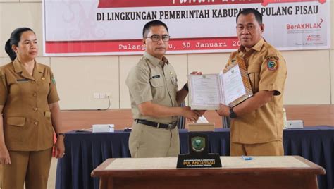 Sekda Pulpis Hadiri Penandatanganan Perjanjian Kinerja Perangkat Daerah