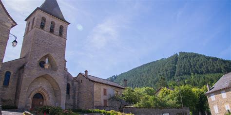 Eglise Saint Jean Baptiste De L Aubrac Aux Gorges Du Tarn