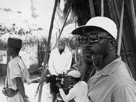 Ousmane Sembène cumple 100 años homenaje al padre del cine africano