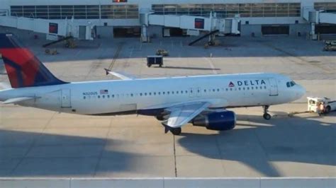 Delta Air Lines Fleet Airbus A320-200 Details and Pictures