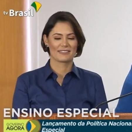 Bolsonaro Lan A Pol Tica De Educa O Especial Michelle Discursa Em