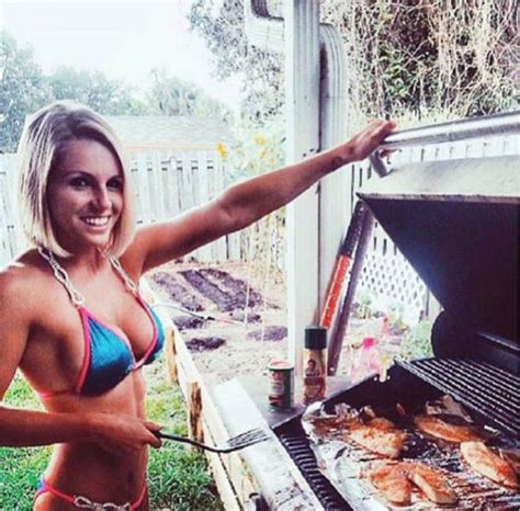 Hot Women Cooking Up Hot Bbq Is Something Special 36 Pics