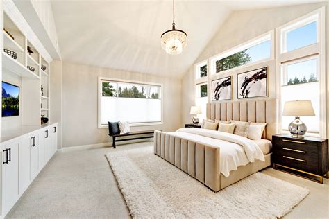 75 Vaulted Ceiling Bedroom Ideas You Ll Love September 2022 Houzz