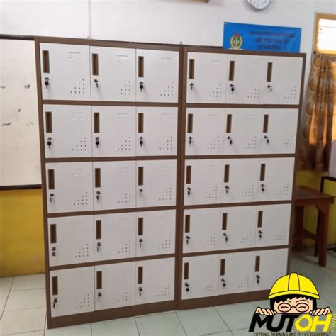 Jual Loker Besi Locker Besi 15 Pintu 078 Shopee Indonesia