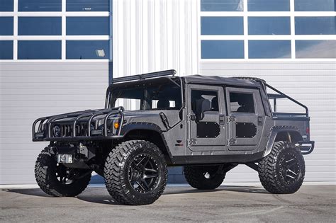 Rebooted Hummer H1 Aims for Perfection or a Zombie Apocalypse ...