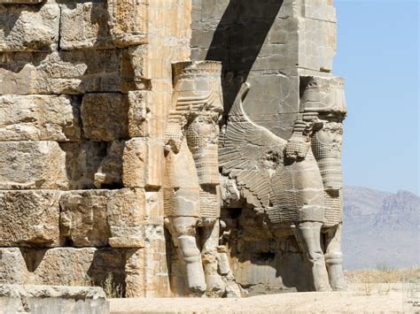 Persepolis, the Legacy of the Persian Kings - Travel in 35 mm