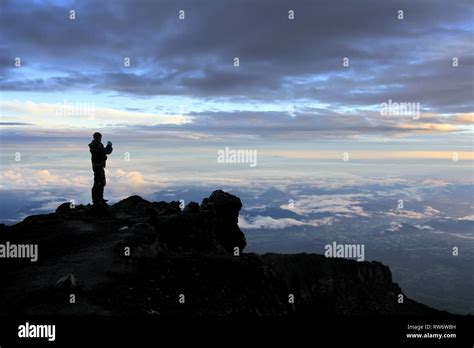 Gunung kerinci hi-res stock photography and images - Alamy