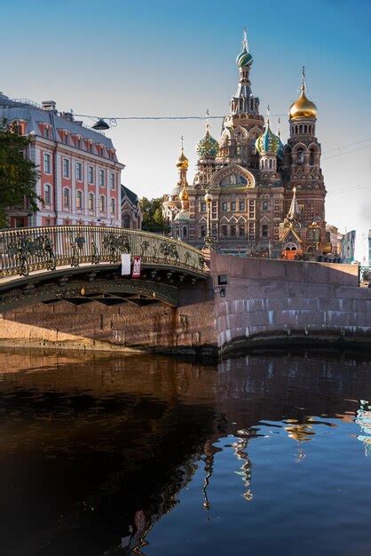 San Petersburgo Rusia Vista De La Ciudad Con La Famosa Iglesia