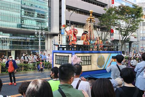 名古屋生まれ三英傑の迫力がスゴい！2023「名古屋まつり」は10月21日から！ド派手行列を見よ！｜株式会社オマツリジャパン