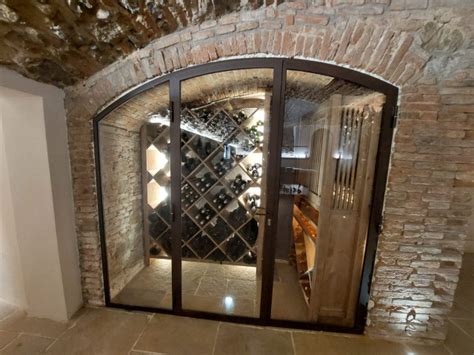 La cantina dei vini Montagne Cave à Vin Florence par Claudia