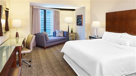 Chicago Accommodations | The Westin Chicago River North