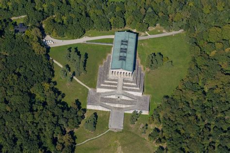 Donaustauf Von Oben Geschichts Denkmal Nationaldenkmal Walhalla In