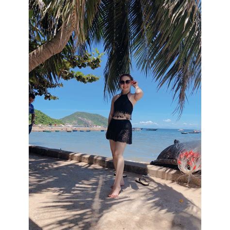 ĐỒ BƠI NỮ Bikini mảnh đep yếm đen tua rua Kèm ảnh khách mới nhất BigBuy bigbuy vn