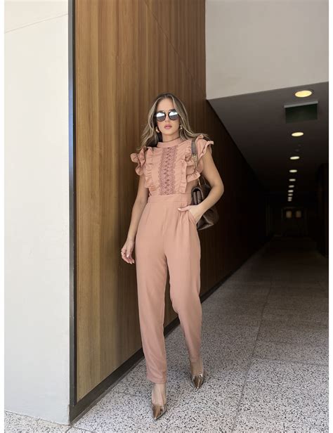 Macac O Franzido Babado Lia Nude Delight Store