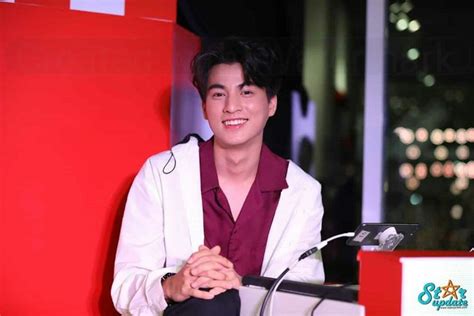 Pin By Sanjana Das On Hot C T Coat Actors Lab Coat