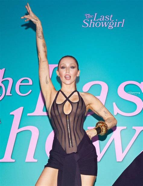 Miley Cyrus Shows Off Her Nude Tits In A See Through Outfit 5 Photos OnlyFans Leaked Nudes
