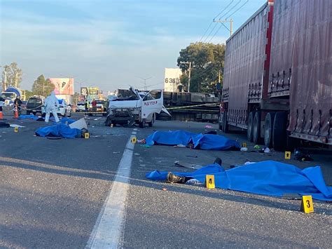 Accidente En Carretera Le N Silao Choque De Tr Iler Y Camioneta De