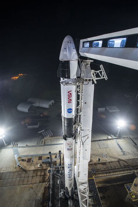 Elon Musk On Twitter Dragon Spacecraft And Falcon 9 Rocket