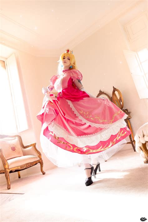 Princess Peach from Super Mario by - Enafox : r/cosplaygirls