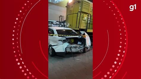 Carro é Atingido Por Trem De Carga Ao Atravessar Linha Férrea Em Fortaleza Ceará G1