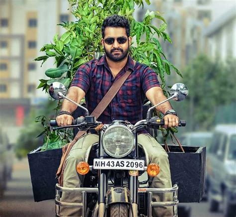 Jr Ntr Janatha Garage Hd Images He also helps people who are troubled ...