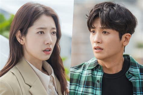 Park Shin Hye And Park Hyung Sik Are Former High School Rivals Who