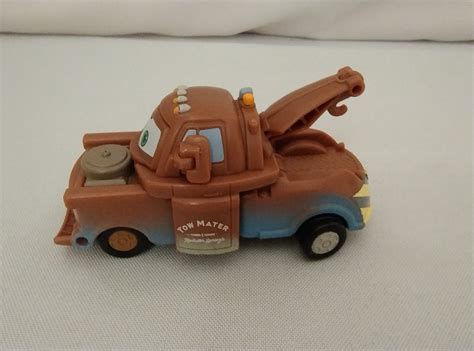 Carro Reboque Tom Mater Carros Disney Versao Hatch N Heroes Bandai 2014