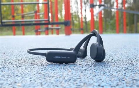 How To Wear Bone Conduction Headphones And What Are The Advantages Of