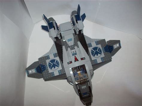 review  quinjet aerial battle lego licensed eurobricks forums