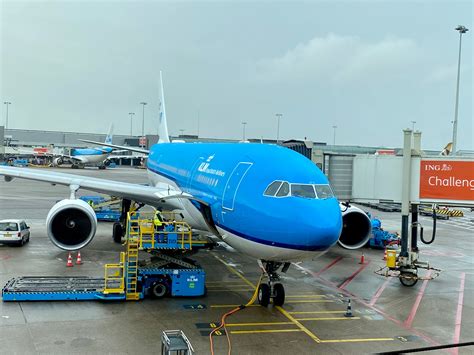 Flight Review: KLM Economy From Amsterdam To Vancouver