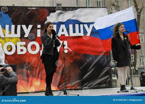 Nadia Tolokonnikova And Masha Alekhina Pussy Riot On The Peace March In Support Of Ukraine