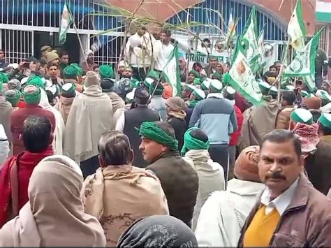 Farmers Furious Over Government Breaking Promises In Meerut मेरठ में