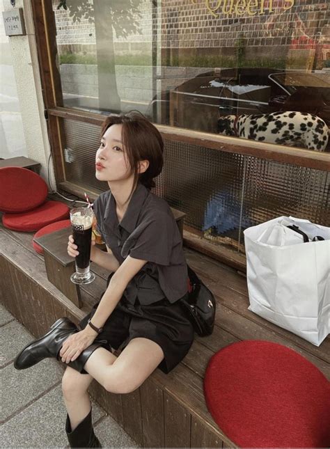 Hot girl ulzzang từng bị chê trông na ná các cô gái Hàn khác