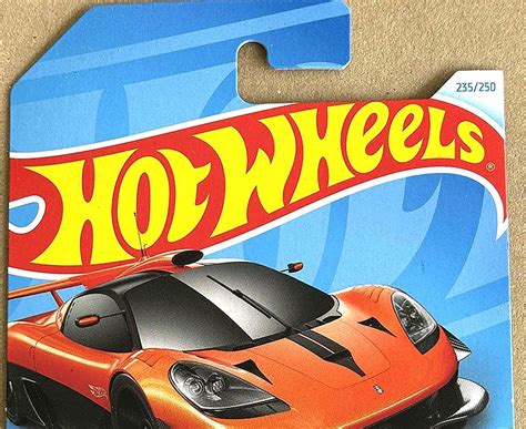 T Hunted O lote P As fotos do penúltimo lote da linha básica Hot Wheels de 2024