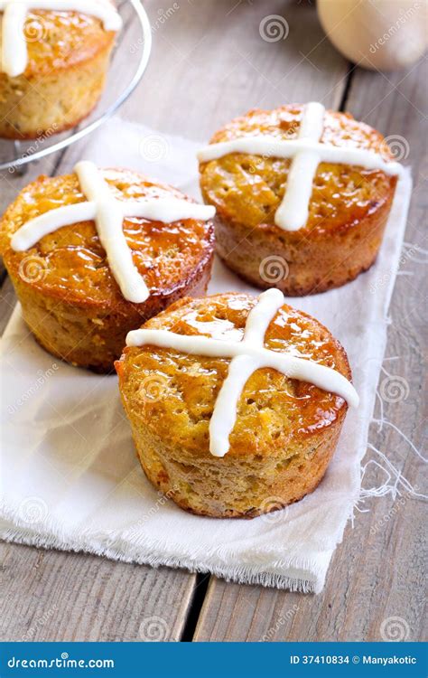 Hot Cross Cakes Stock Photo Image Of Raisin Easter 37410834