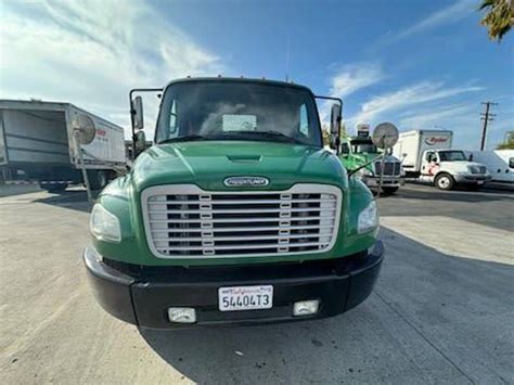 2017 Freightliner M2 106 For Sale Flatbed Non Cdl 672633