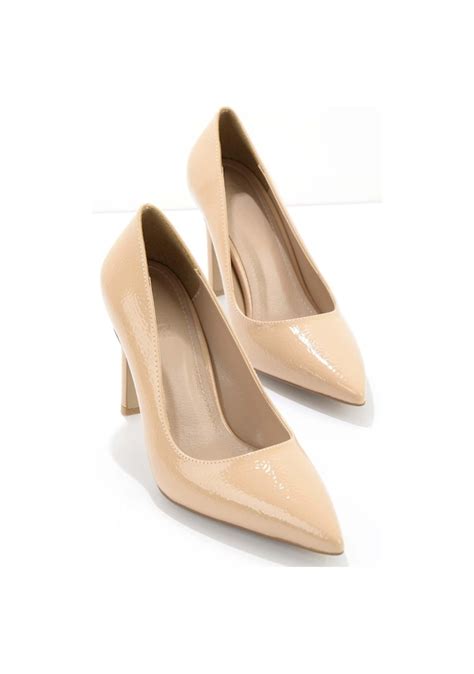 Bambi Nude K R K Rugan Kad N Klasik Topuklu Ayakkab K Ten Rengi Fiyatlar