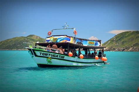 Passeio De Barco Com A Agência Tortuga Tur Em Arraial Do Cabo Guia